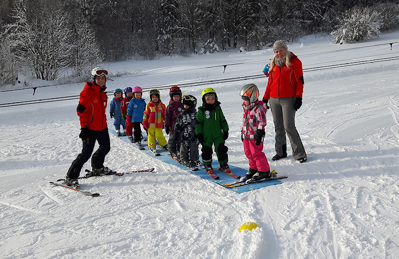 Skikurse für Kinder im Skizentrum Mitterdorf Bayern
